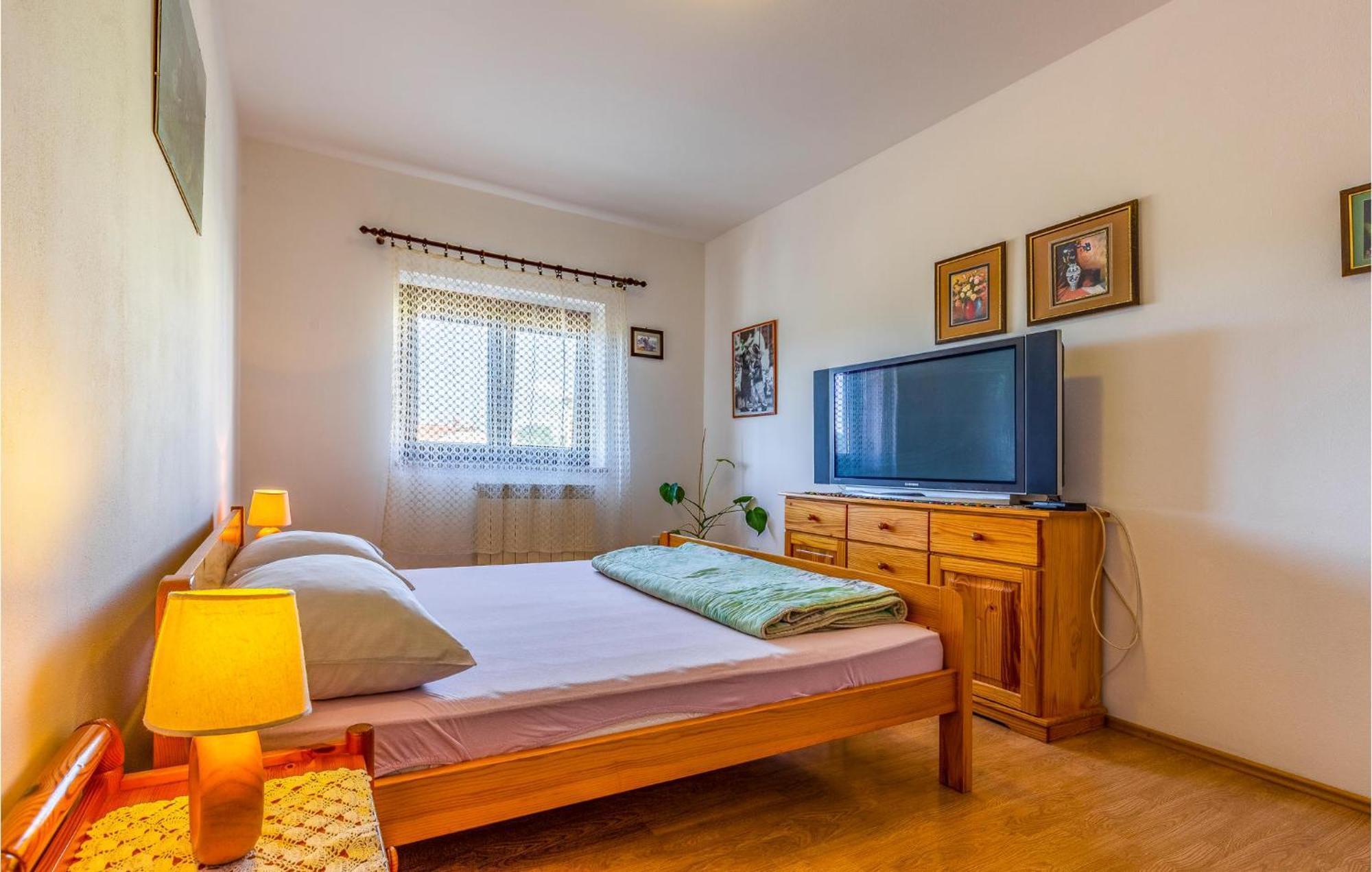 Gorgeous Apartment In Pula With Kitchen Exterior photo